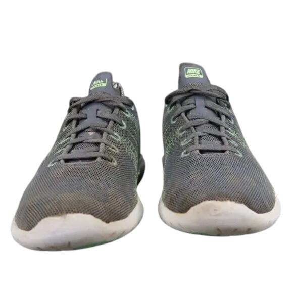 Nike Shoes Womens 7 Athletic Sneakers Trainers Fury Active Running Sport Comfort - Picture 3 of 15